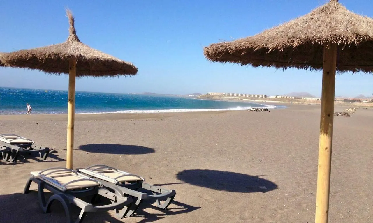 Surfers Lodge El Medano  Apartment